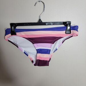Kona Sol Target Swim Bottoms Small